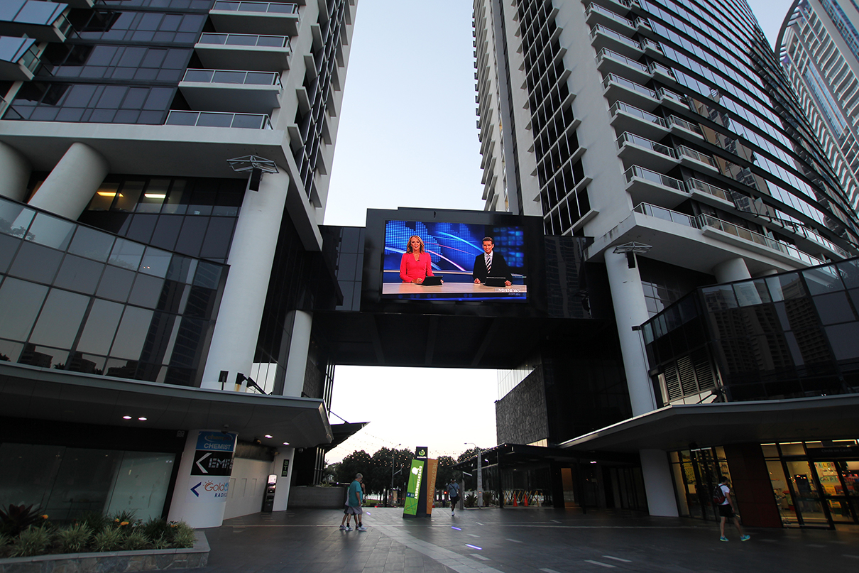 Circle on Cavill Big Screen LED Screen Outdoor Billboard Advertising Sign