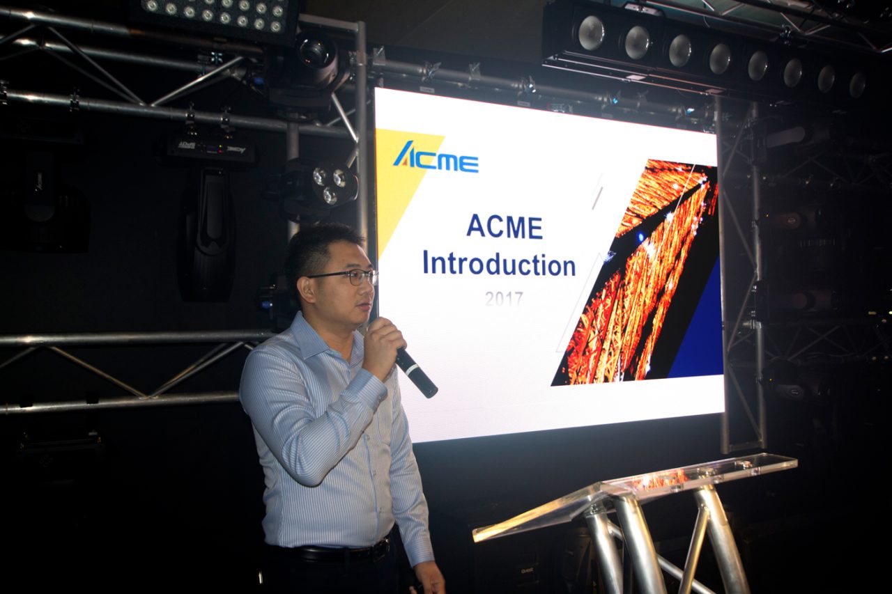 Kevin presenting an Acme introduction in the Melbourne showroom.