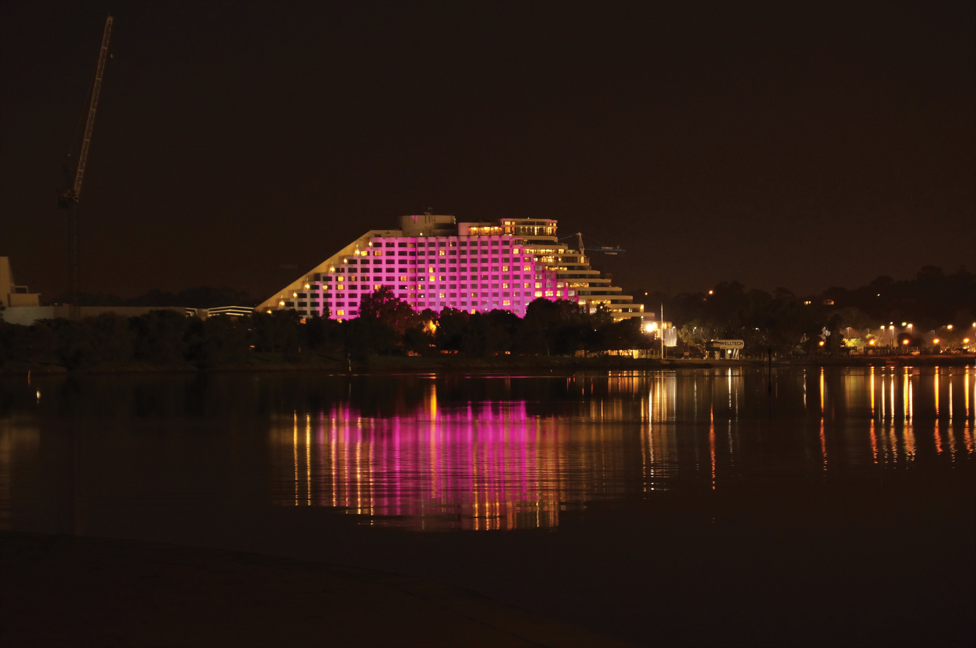 Crown Casino Outdoor LED Facade Building Lighting