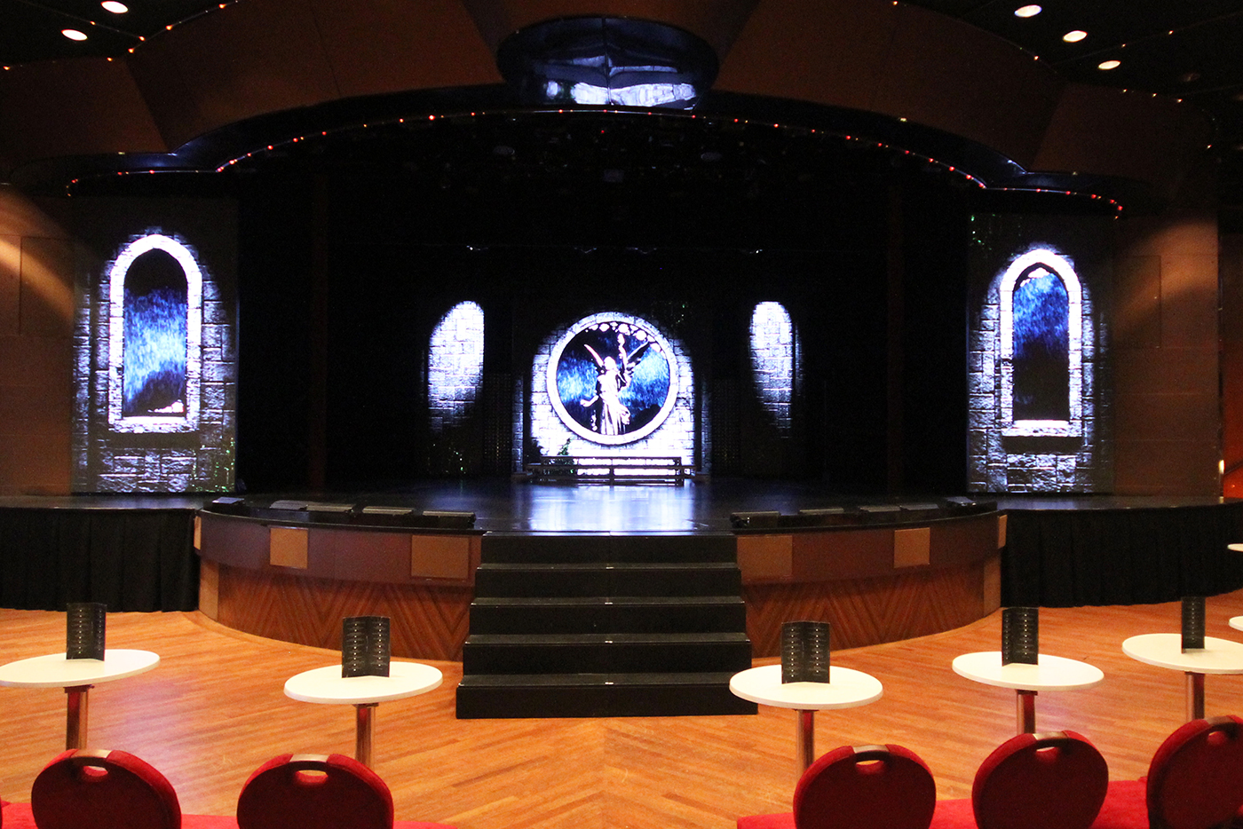 P&O Pacific Eden Stage Lighting Design LED Screen