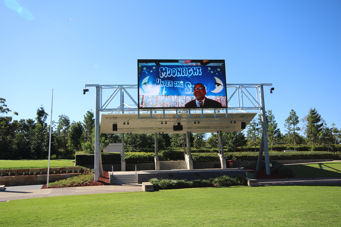 Robelle Domain Outdoor LED Stage Lighting Design