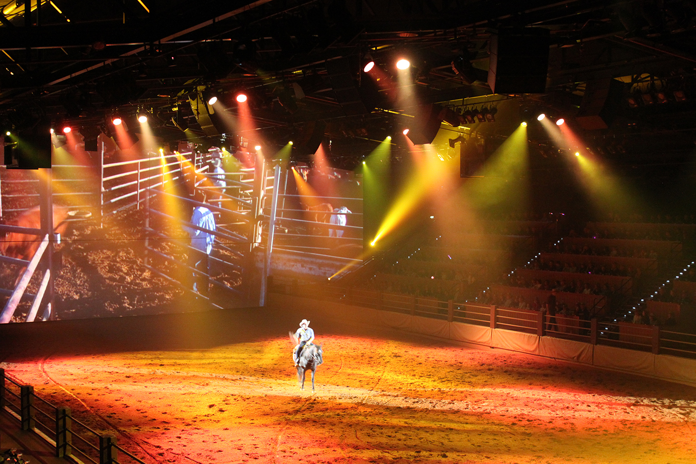 The Australian Outback Spectacular LED Spot Light Show Theatre Lighting and LED Screen