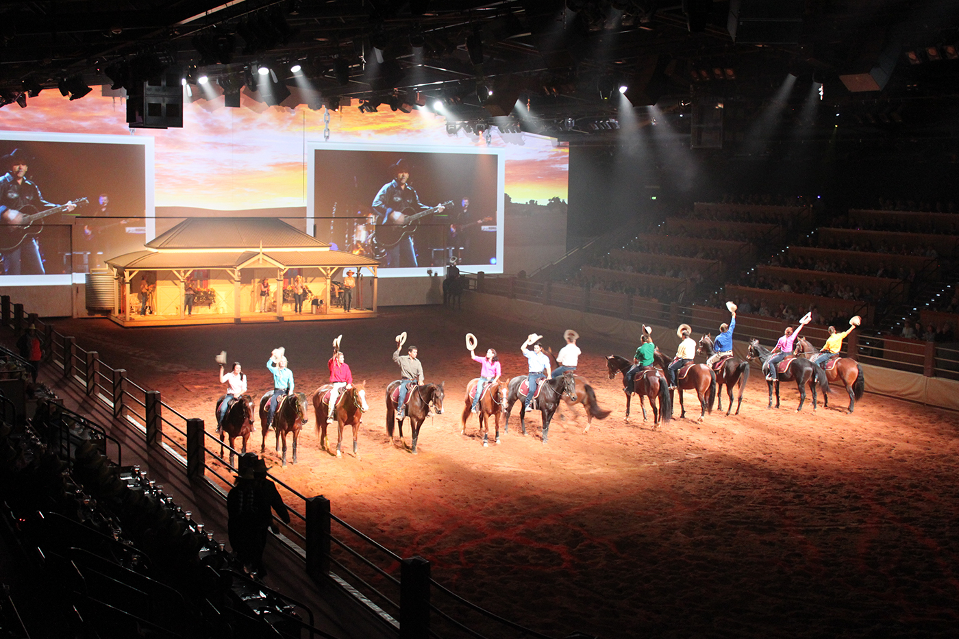 The Australian Outback Spectacular LED Spot Light Show Theatre Lighting and LED Screen