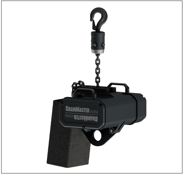 ChainMaster D8 chain hoist with hook and chain bag.