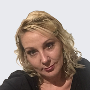 Portrait of Kellie accompanying the ULA team welcome article.